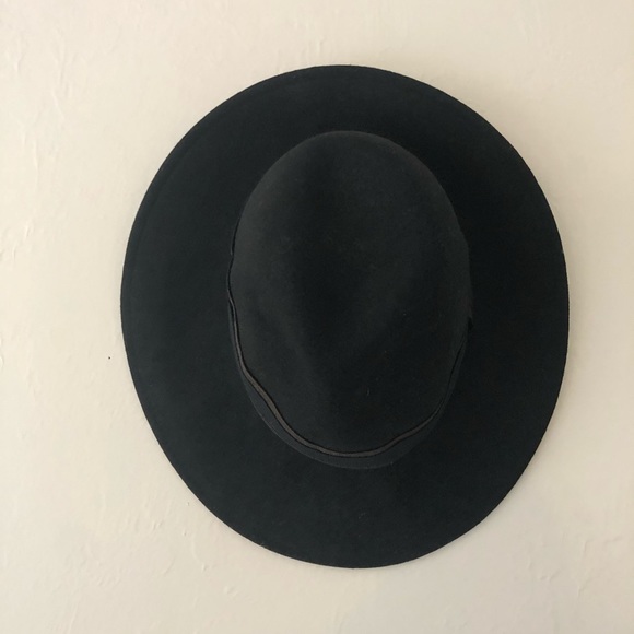 Wool hat - Picture 2 of 6